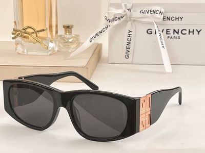 GIVENCHY Sunglasses 85